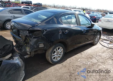 2018 Toyota Yaris Ia z USA, uszkodzony, nr VIN 3MYDLBYV5JY317110